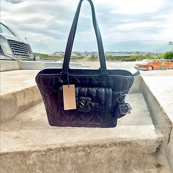 New! STEVE MADDEN Black Tote with Change Purse. Lots of pockets and compartments - Picture 4 of 16